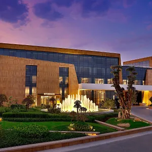 زيارة الفندق